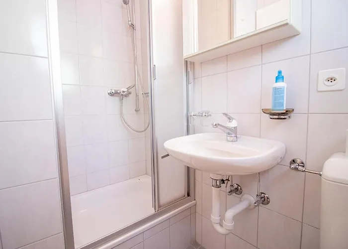 Linda 8 By Apartment