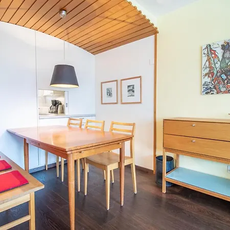 Linda 8 By * ארוזה